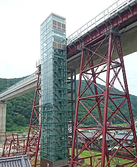 餘部鉄橋空の駅